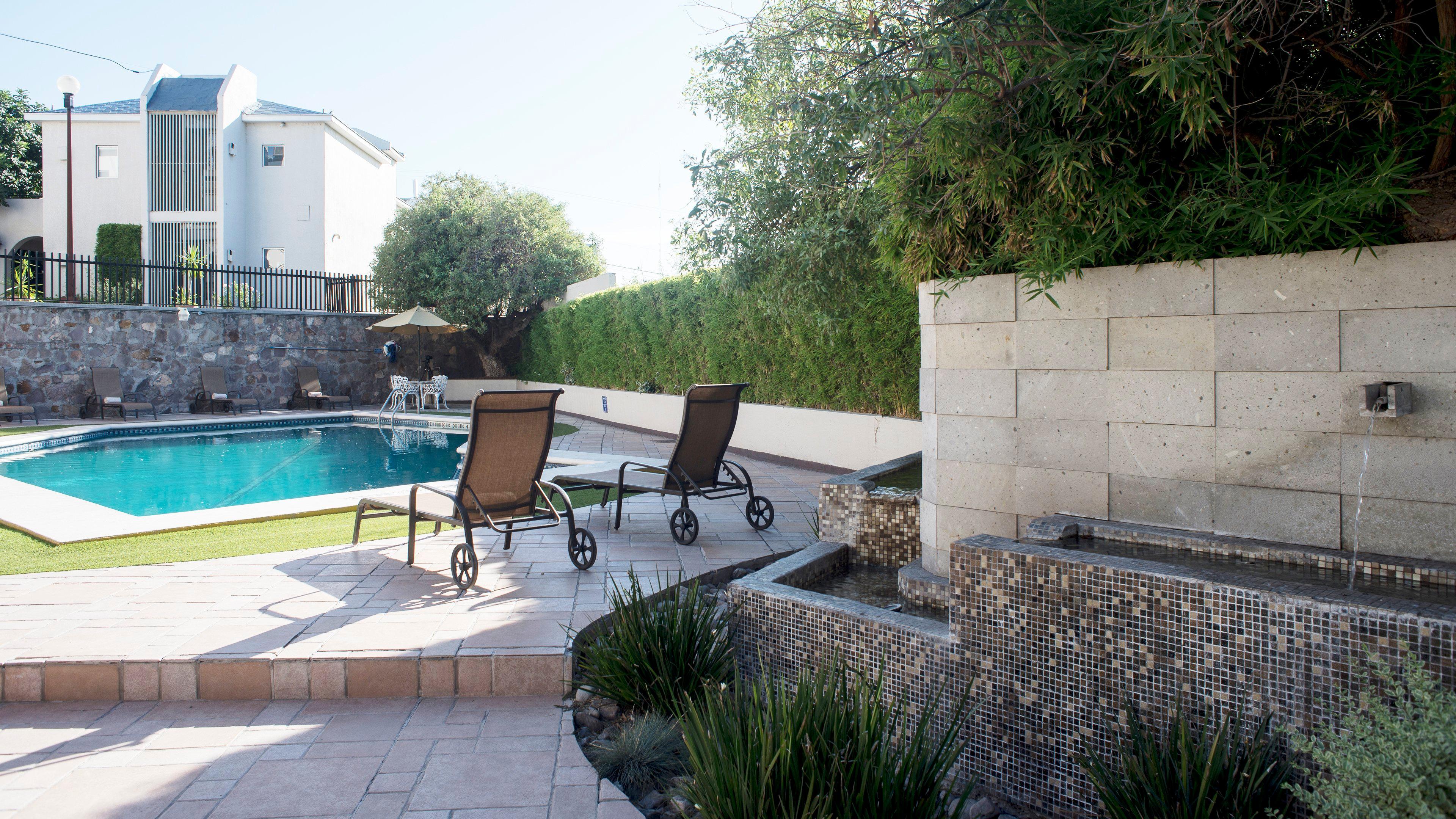 Holiday Inn Hotel & Suites Chihuahua By Ihg Exterior photo