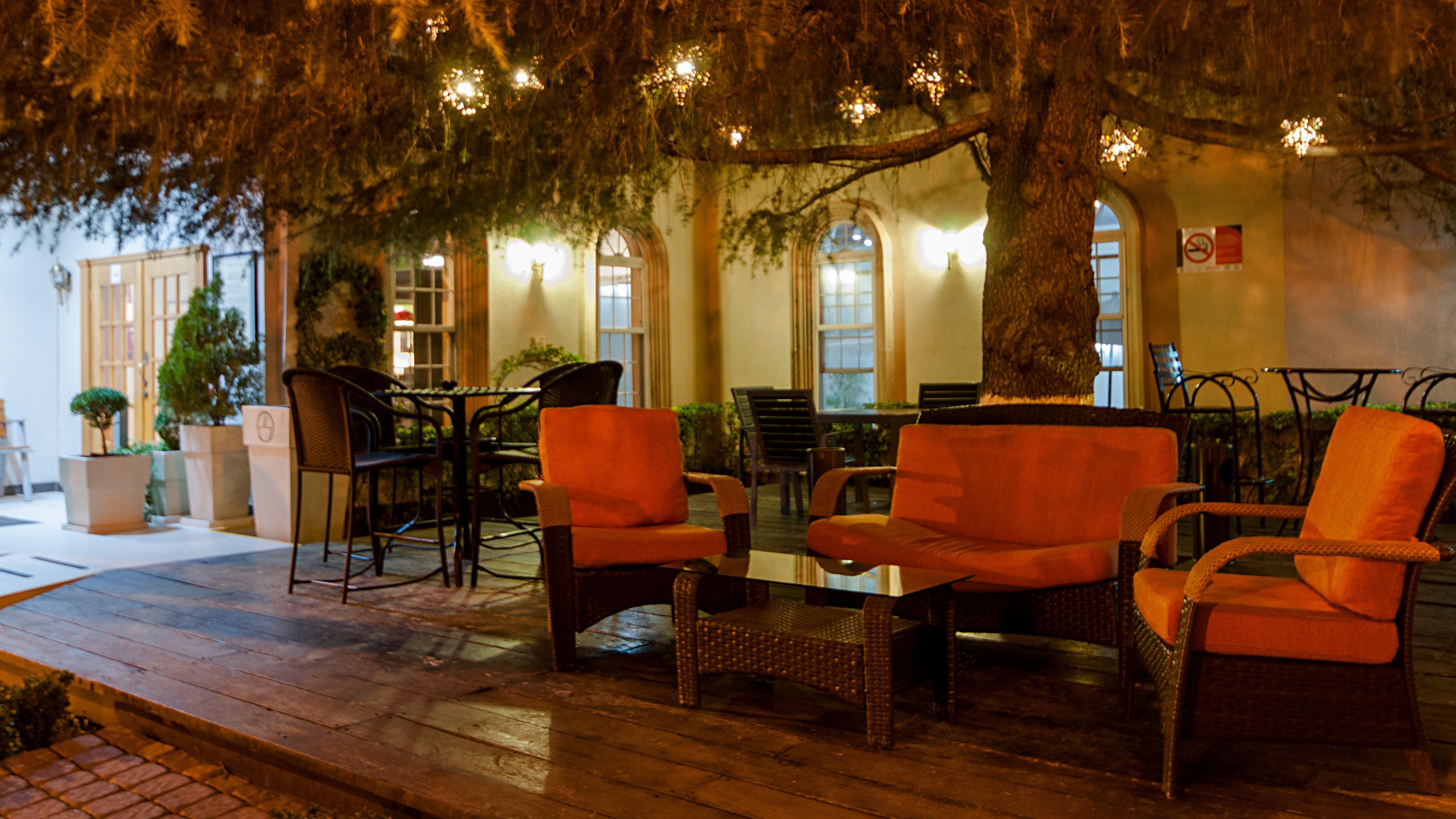 Holiday Inn Hotel & Suites Chihuahua By Ihg Exterior photo