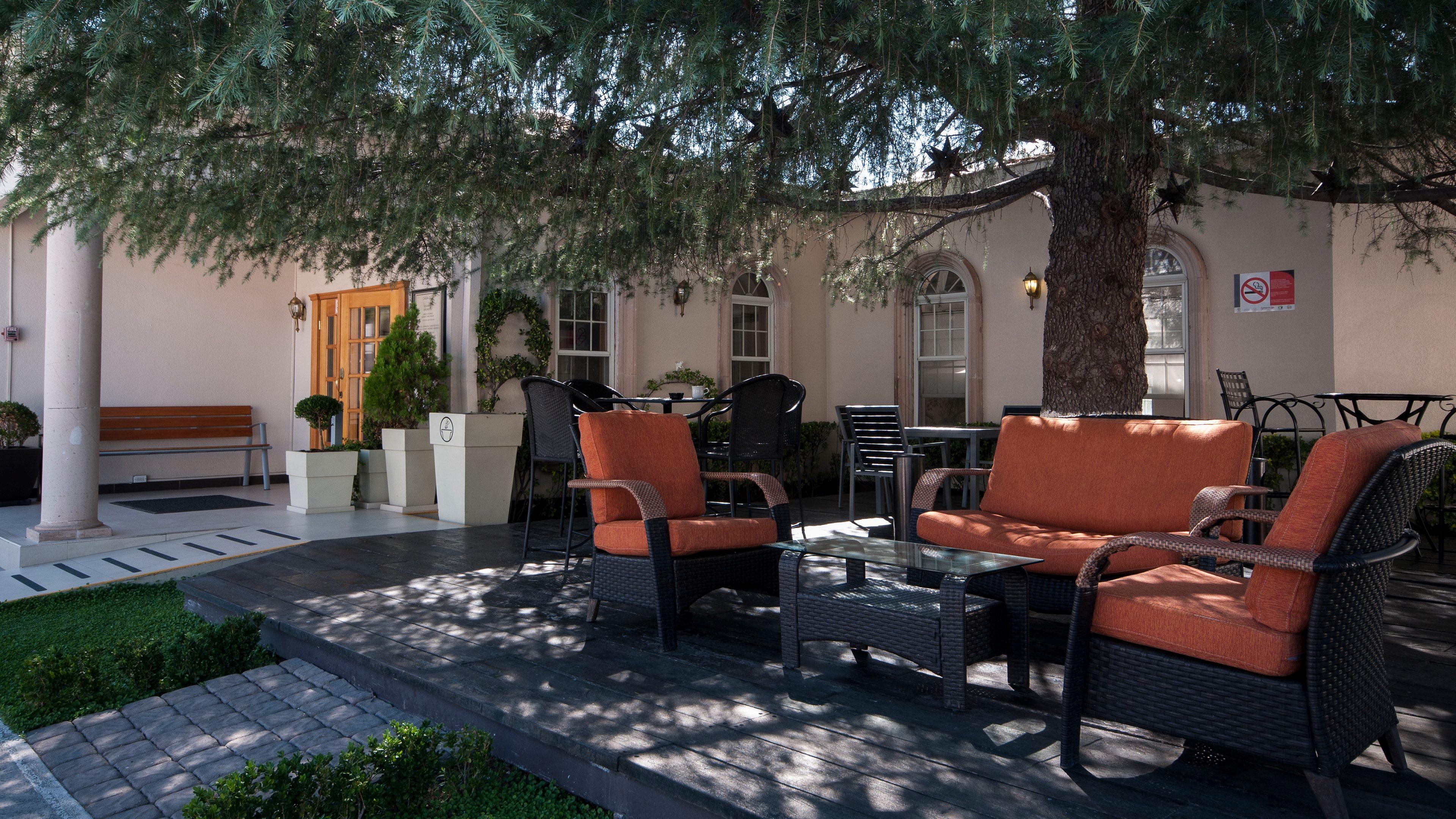 Holiday Inn Hotel & Suites Chihuahua By Ihg Exterior photo