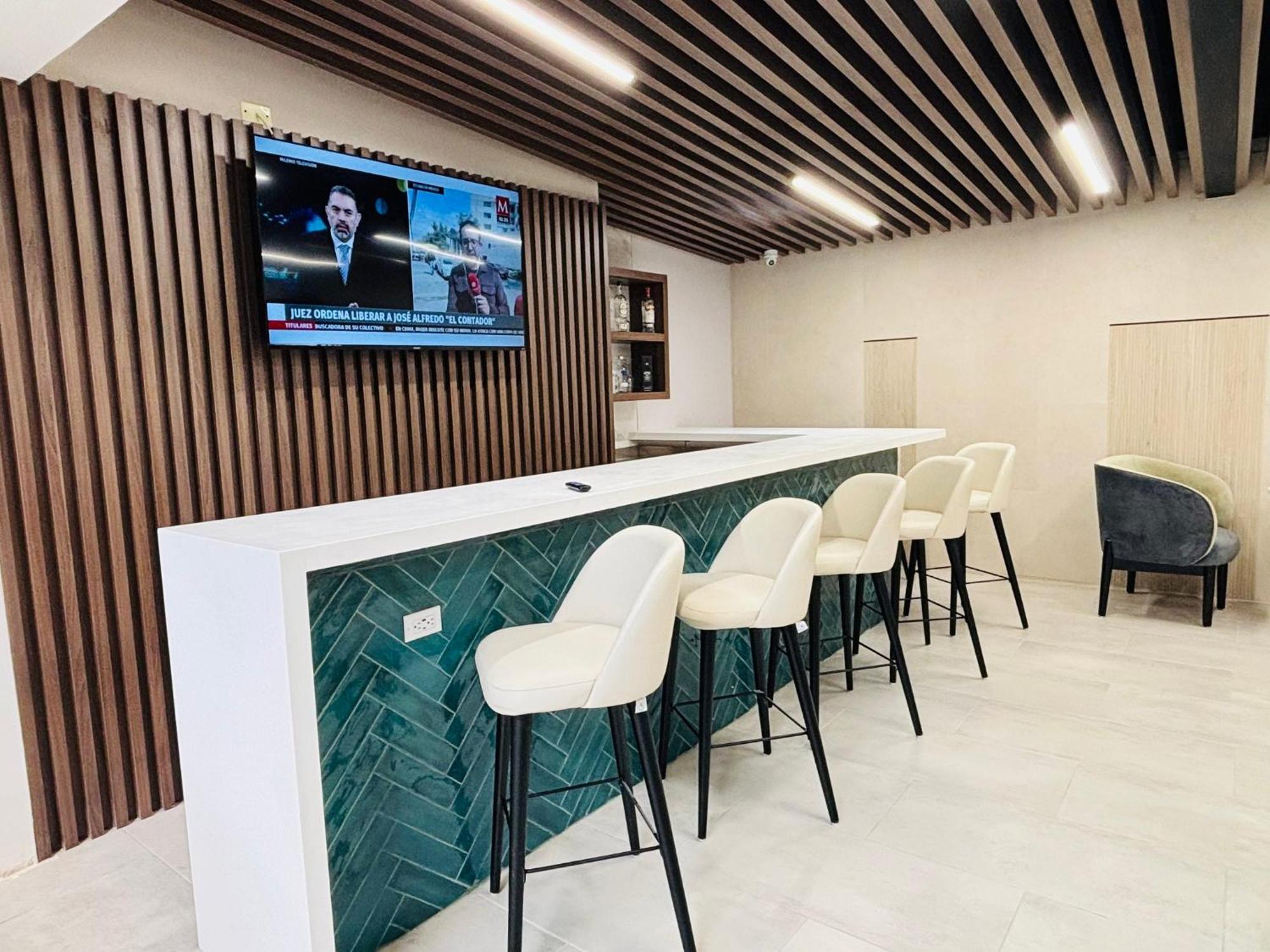 Holiday Inn Hotel & Suites Chihuahua By Ihg Exterior photo